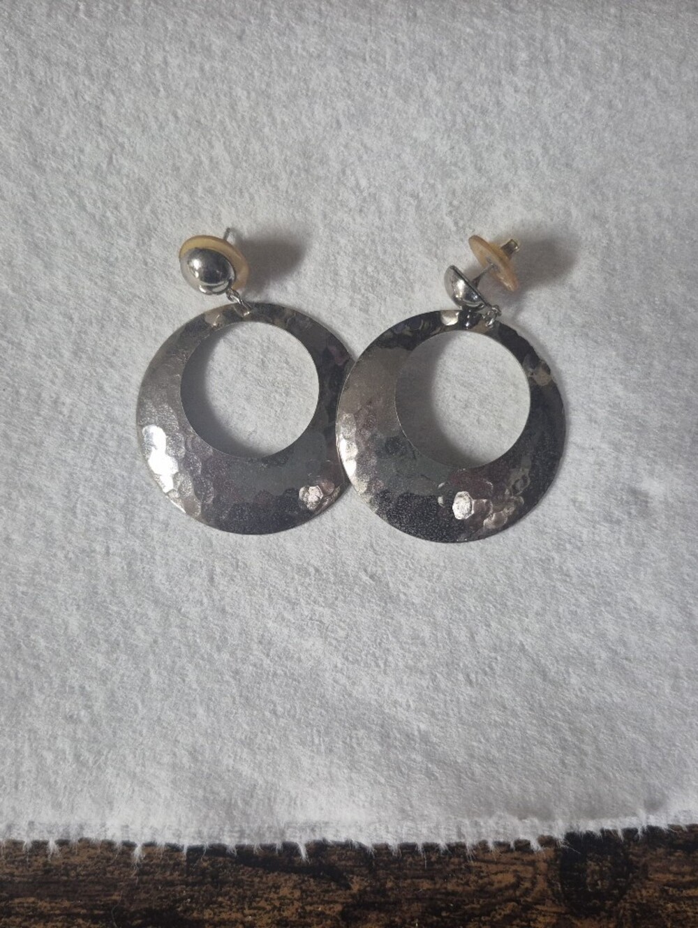 Vintage 1980s Silver Hammered Hoop Drop Earrings - Women Jewelry